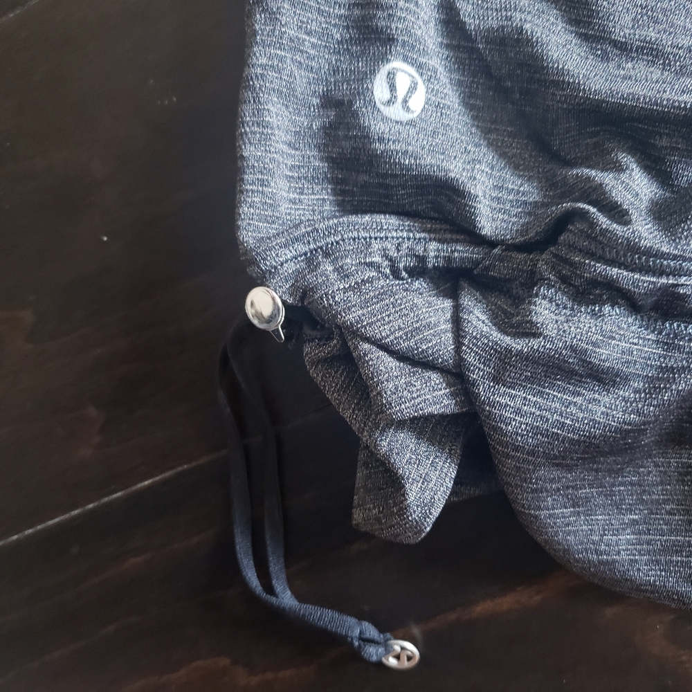 LuluLemon grey workout tank top - Picture 4 of 4